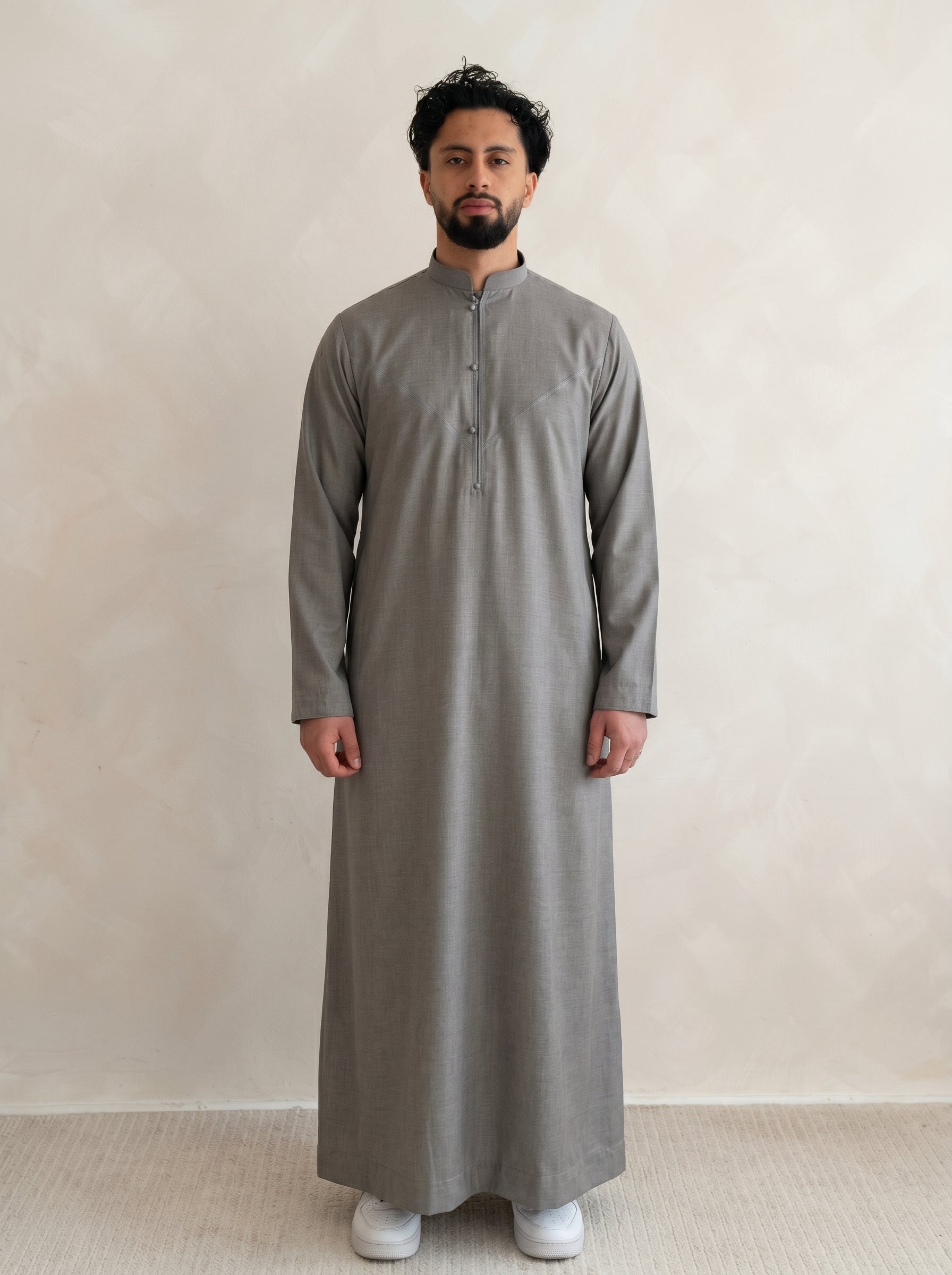 Tweed Grey Platinum Bahraini Collared Thobe