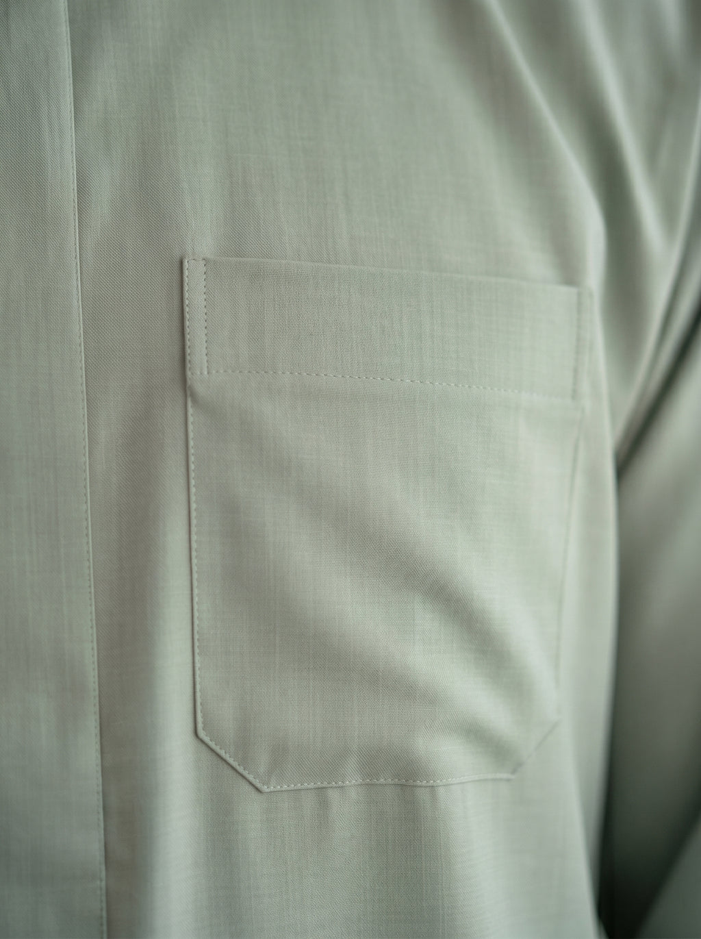 Matcha Platinum Kuwaiti Collared Thobe
