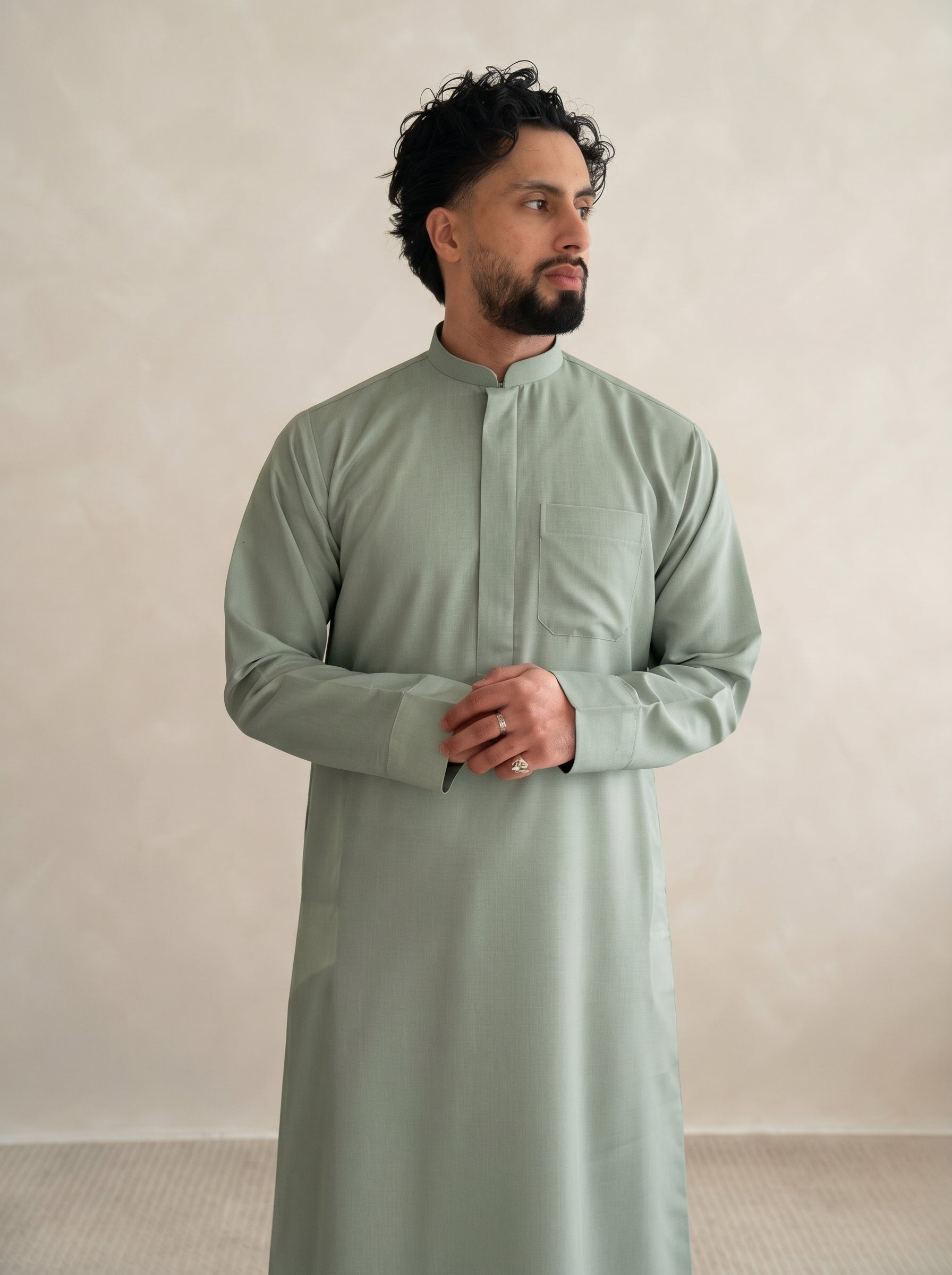 Matcha Platinum Kuwaiti Collared Thobe