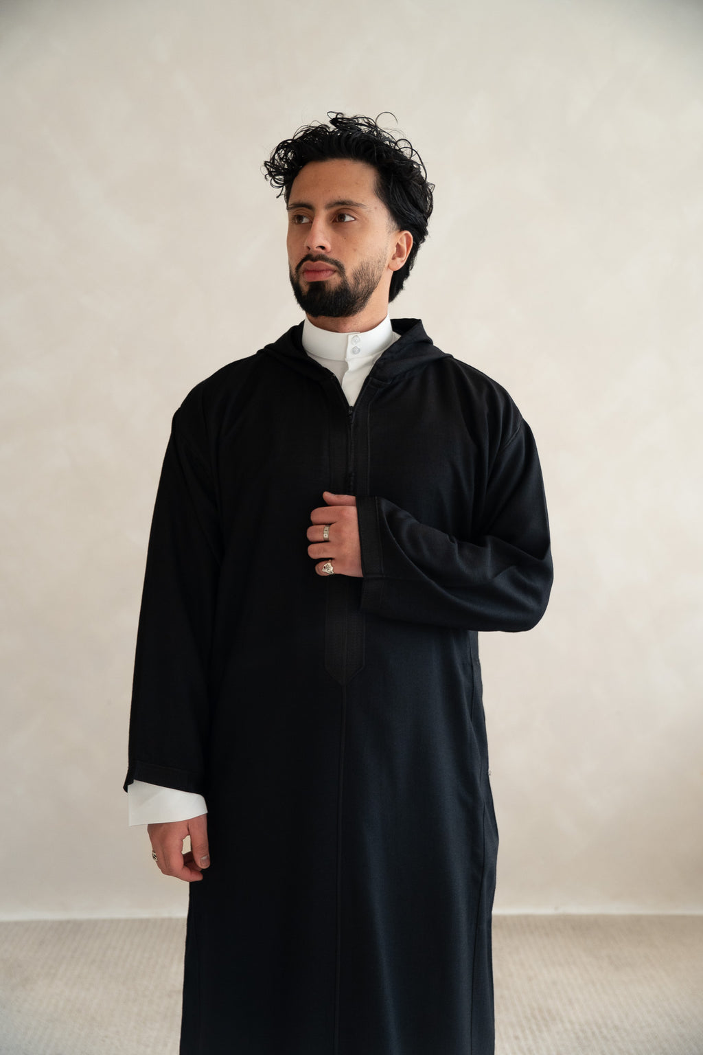 Black Moroccan Linen Essential Djellaba Thobe