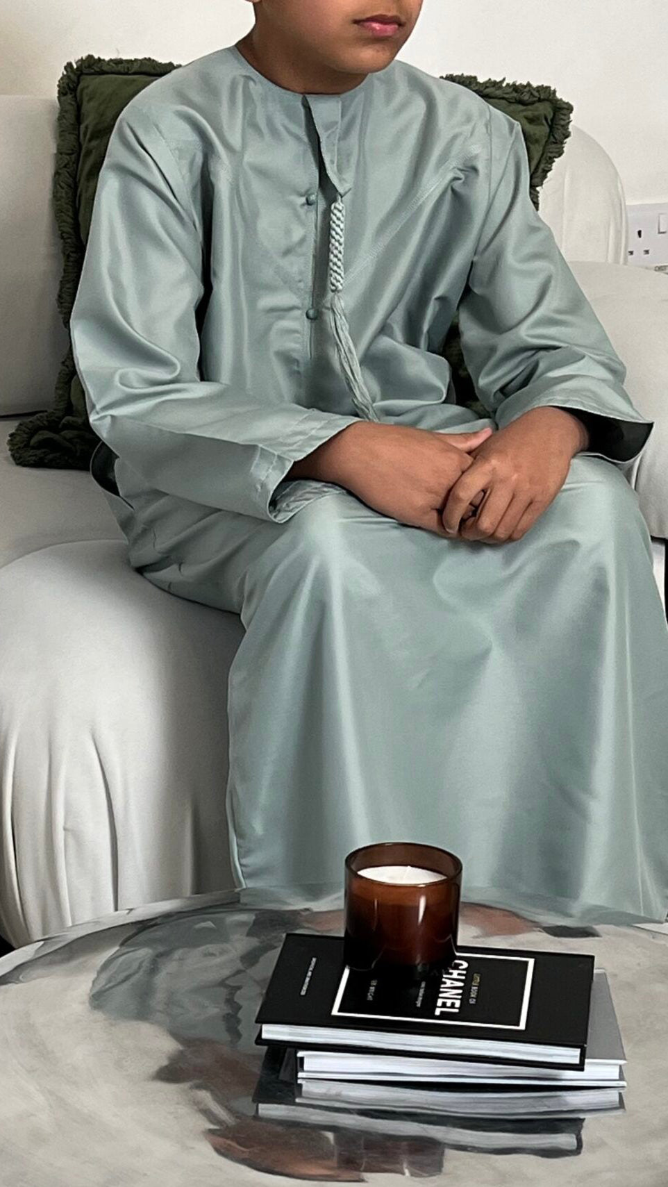 Mint Emirati Kids, Emirati Thobes