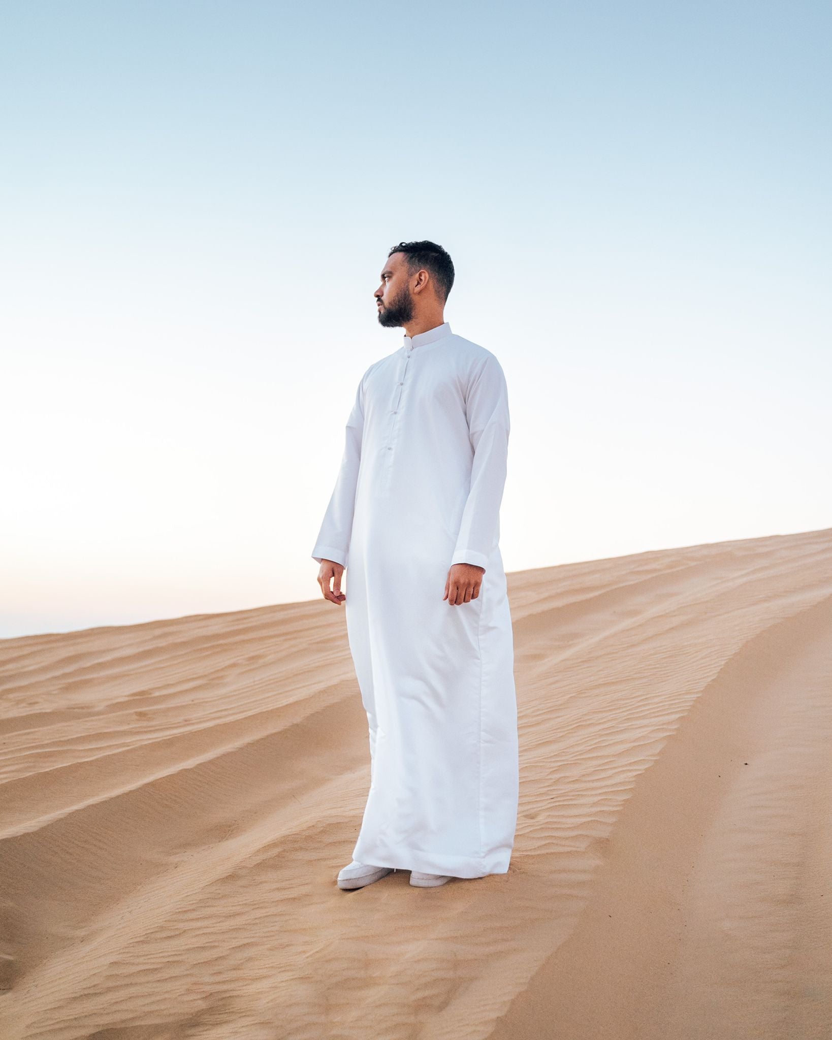 White Bahraini Thobe, Collared Thobes