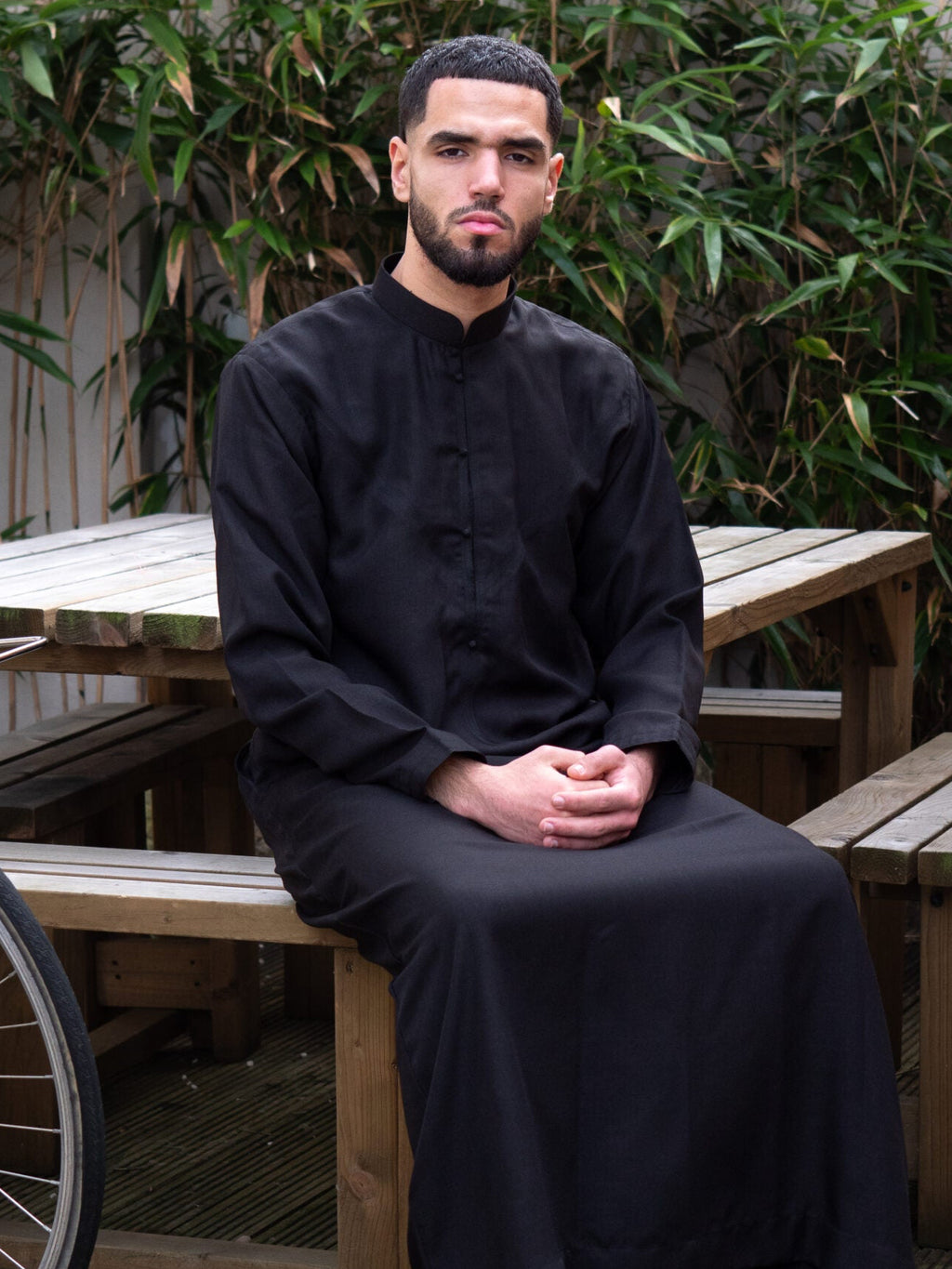 Black Bahraini Thobe, Collared Thobes